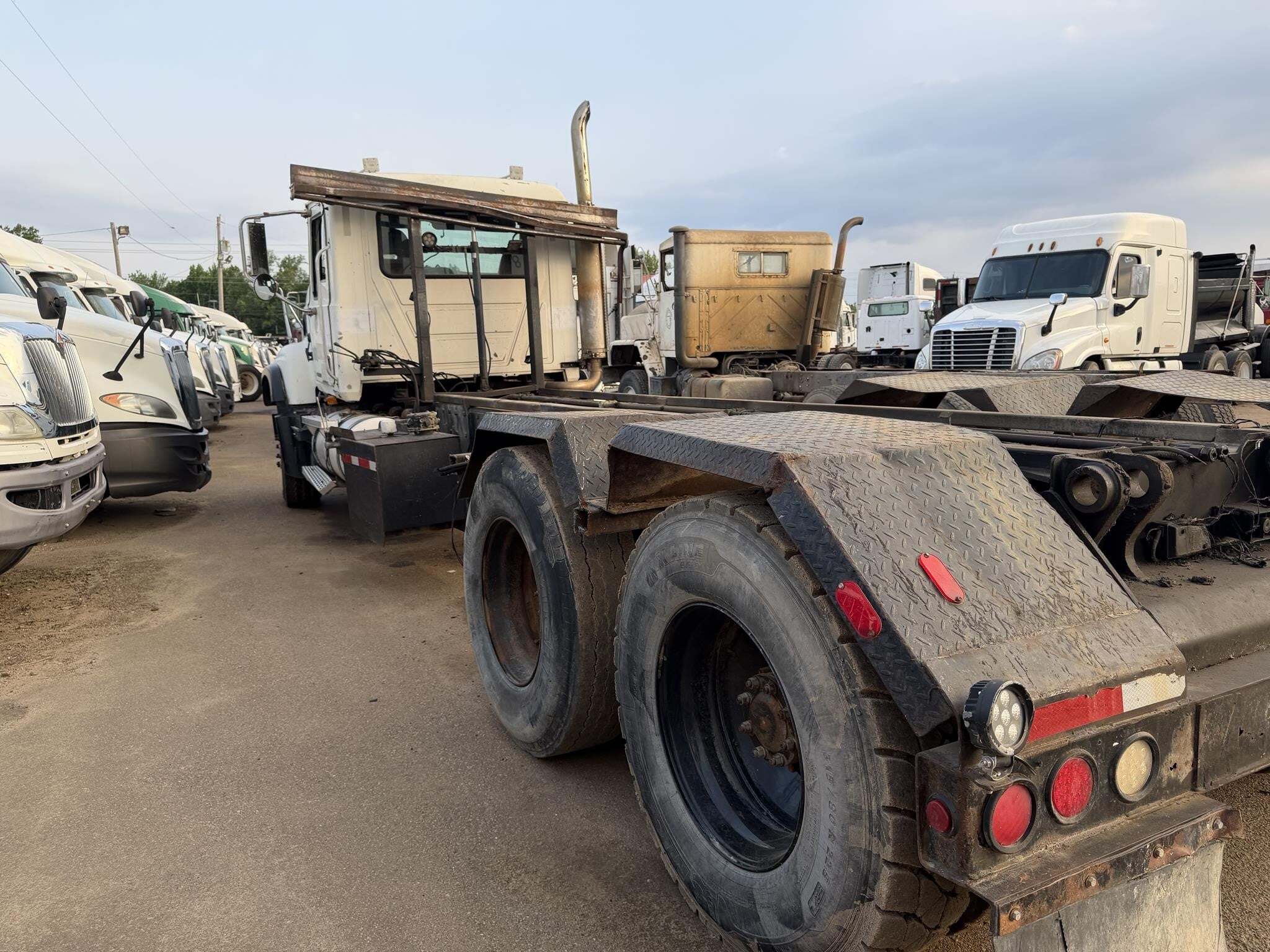 2007 Mack Granite CV713 Dump Trucks/Trailer