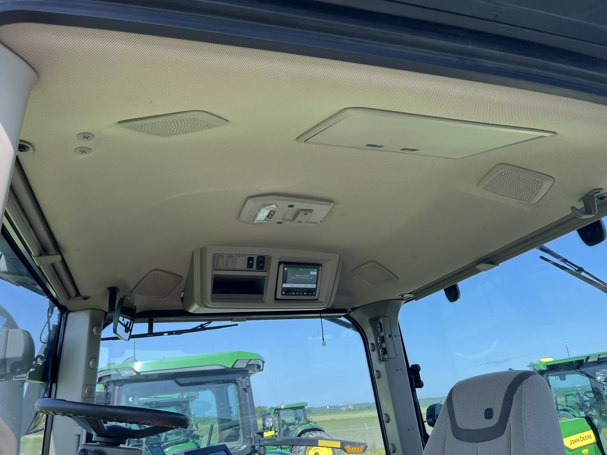 2023 John Deere 8R 310 Tractor