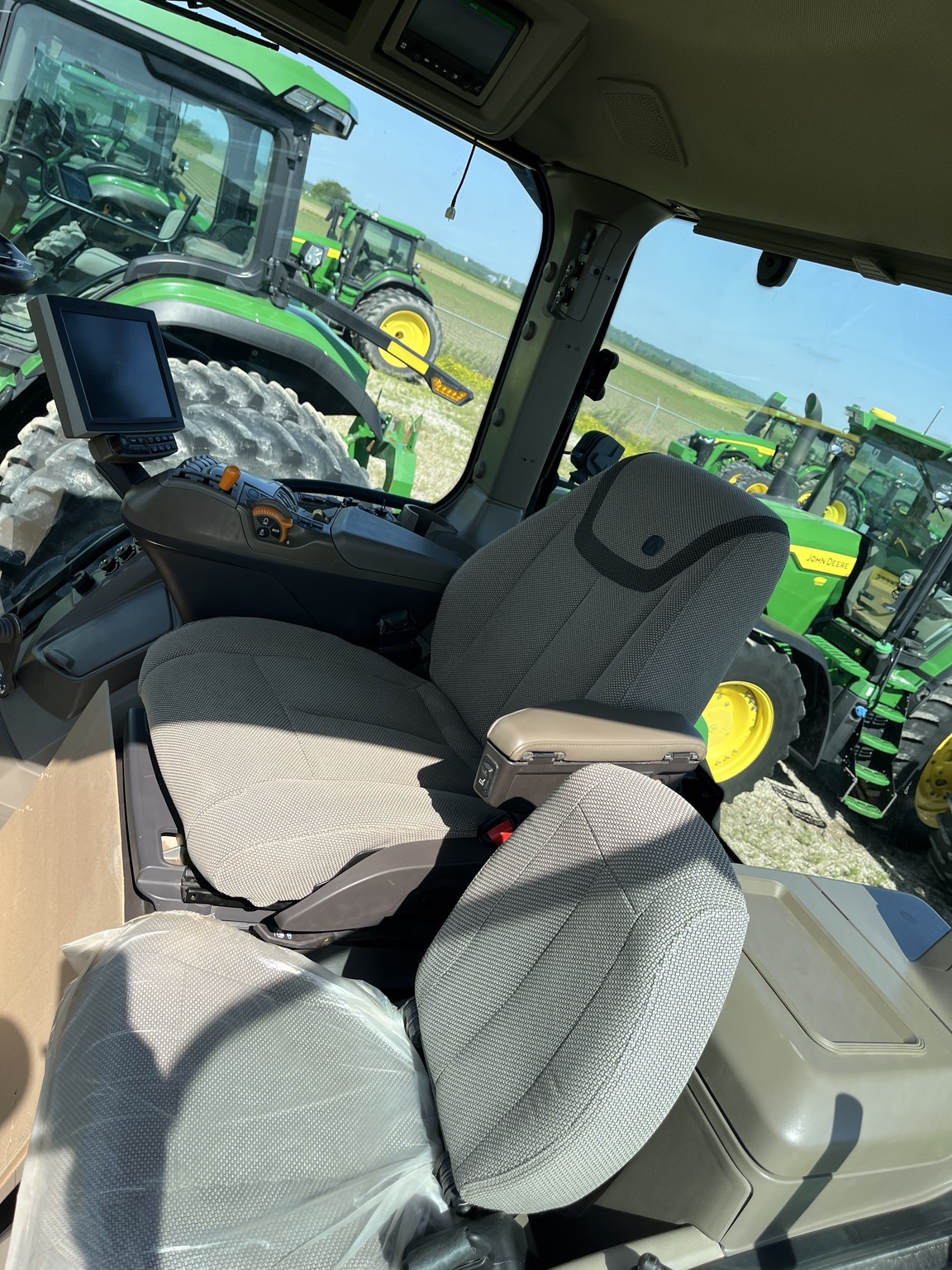 2023 John Deere 8R 310 Tractor
