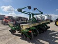 1999 John Deere 1760 Planter