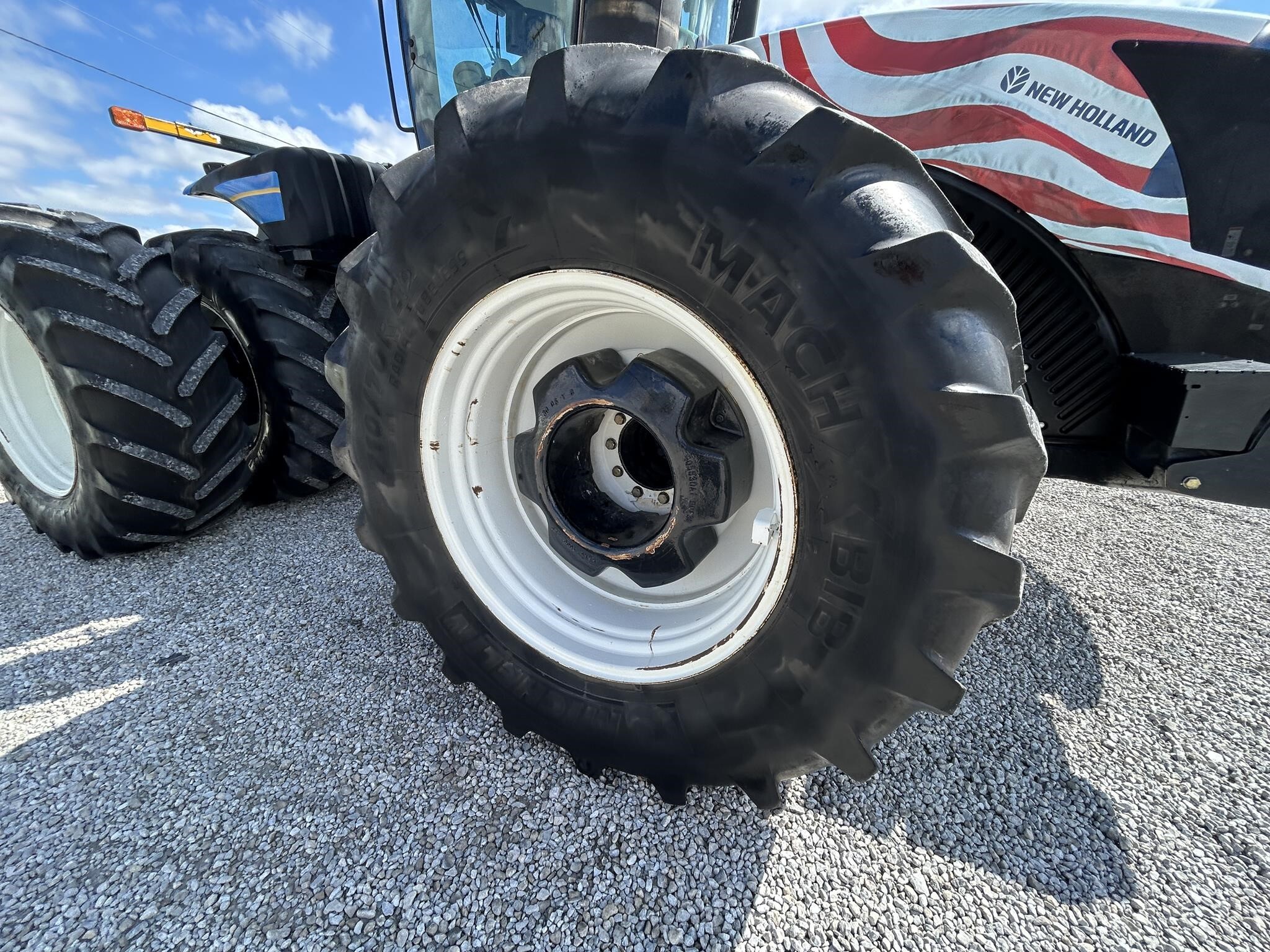 2013 New Holland T9.560 Tractor