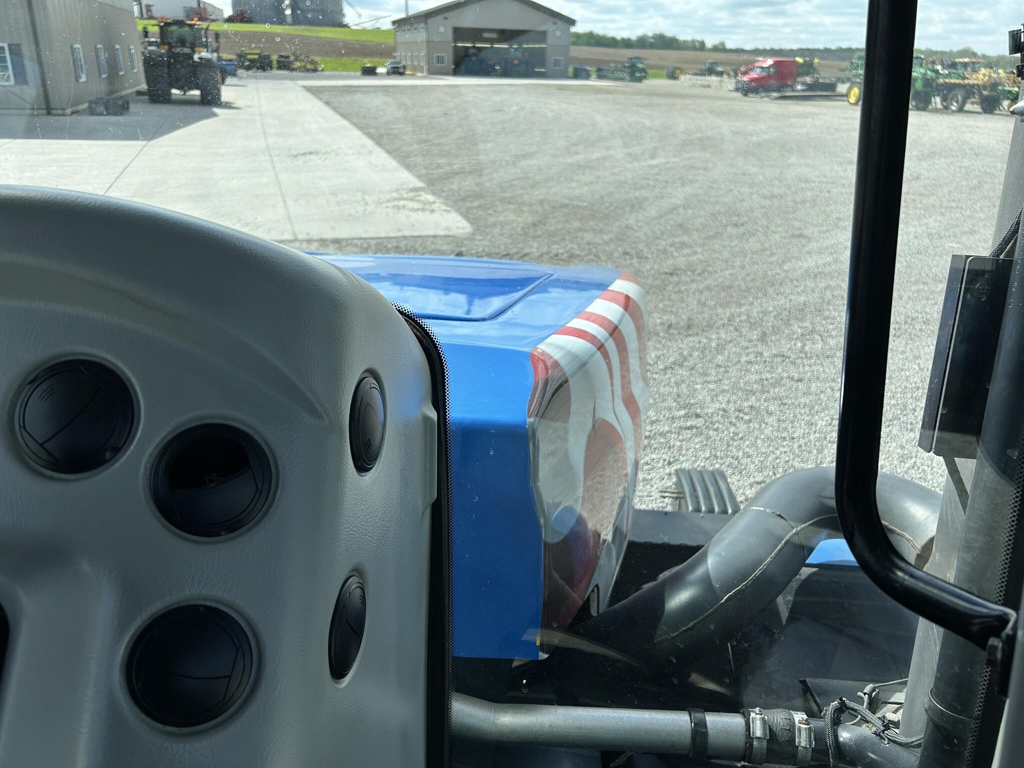 2013 New Holland T9.560 Tractor