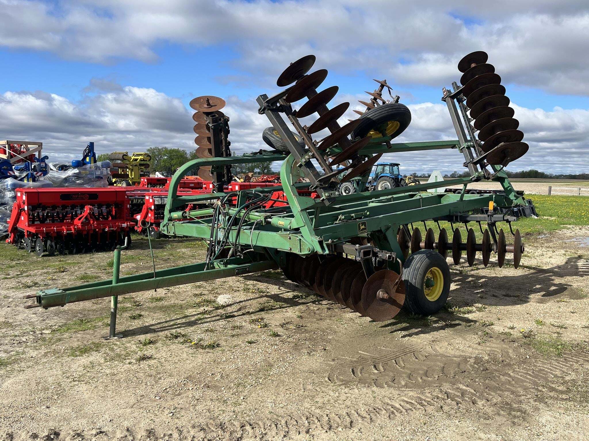  John Deere 235 Disk