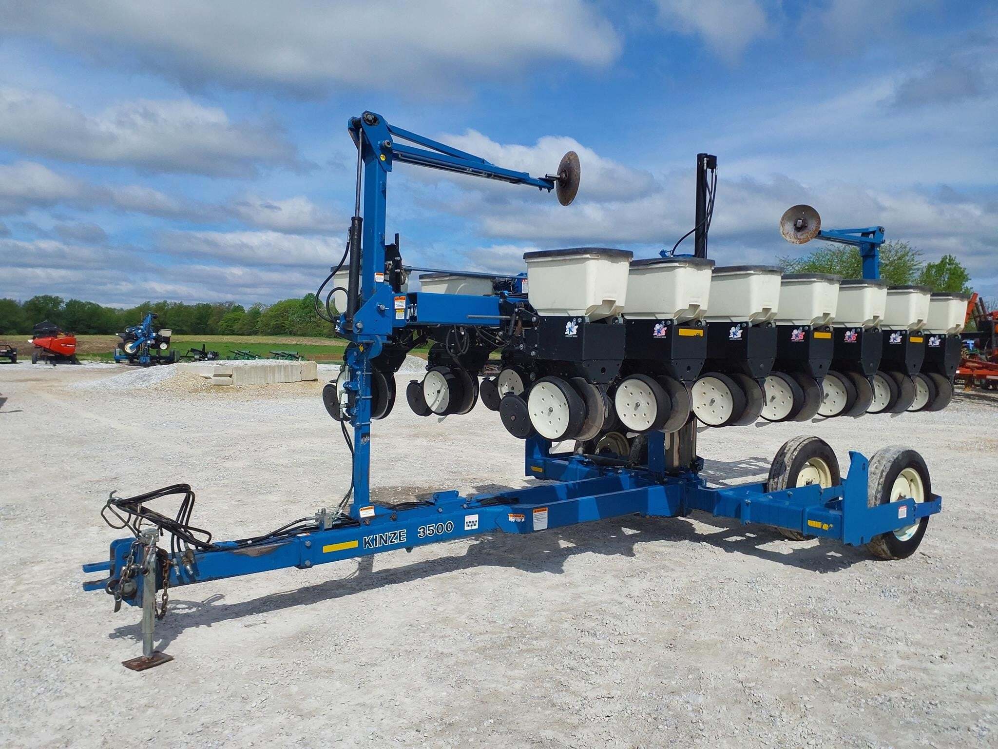  Kinze 3500 Planter