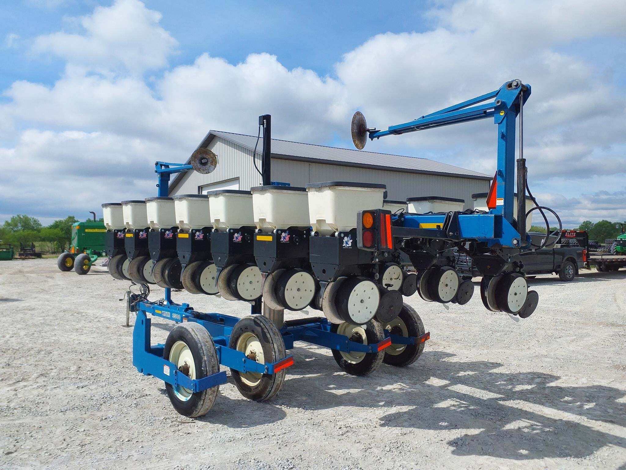  Kinze 3500 Planter