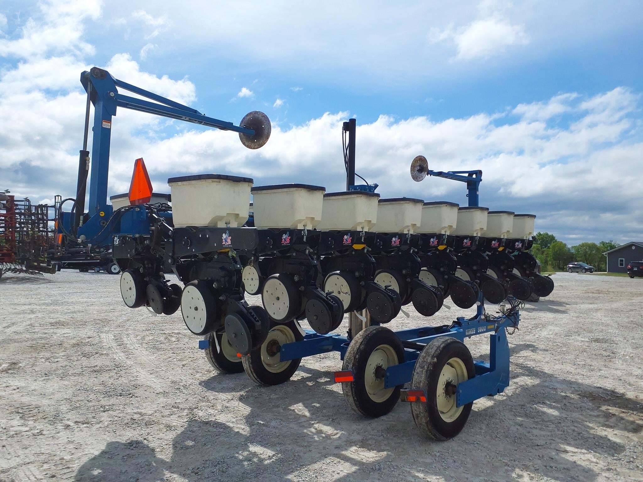  Kinze 3500 Planter