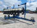  Kinze 3500 Planter