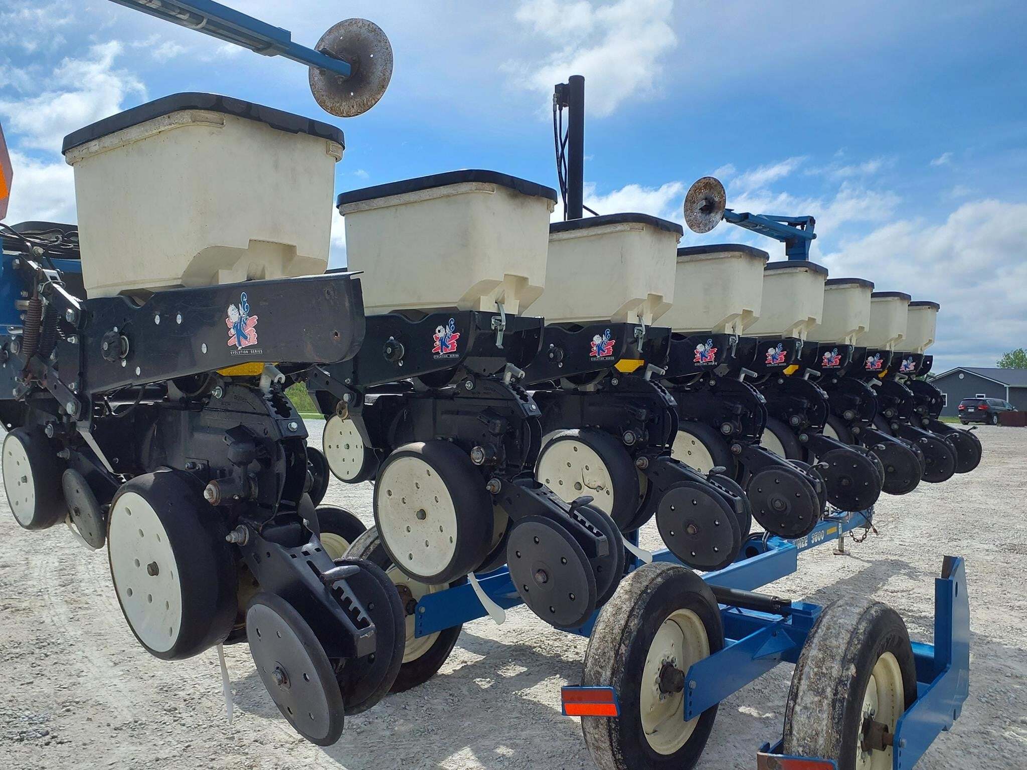  Kinze 3500 Planter