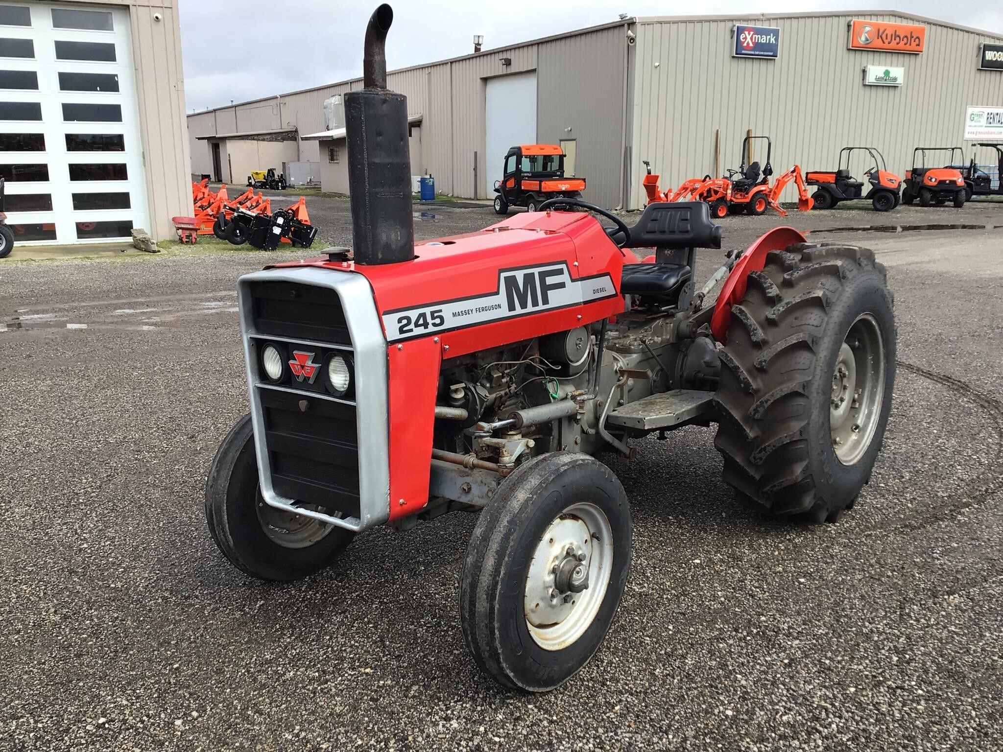 1980 Massey Ferguson 245 Tractor