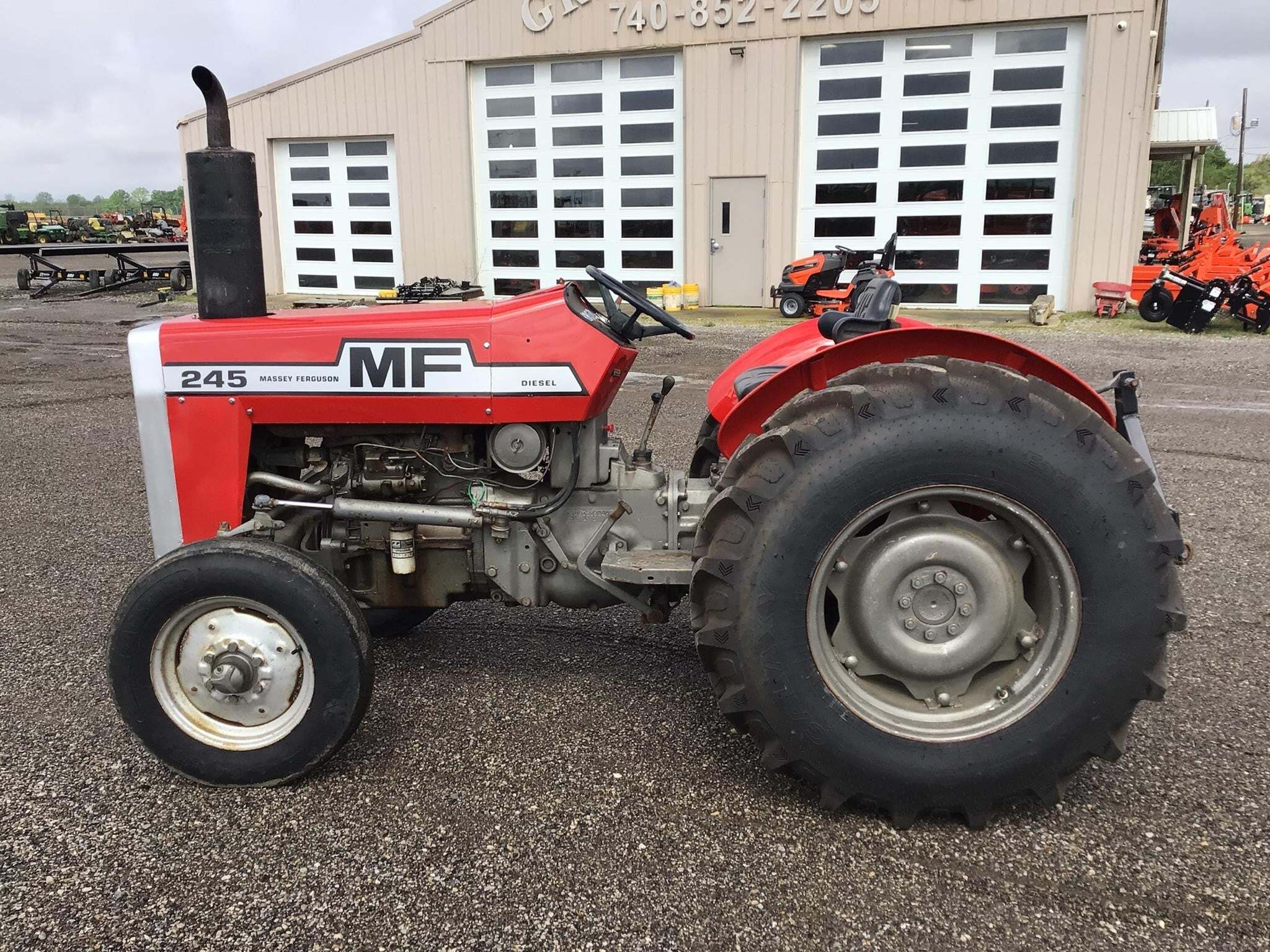 1980 Massey Ferguson 245 Tractor