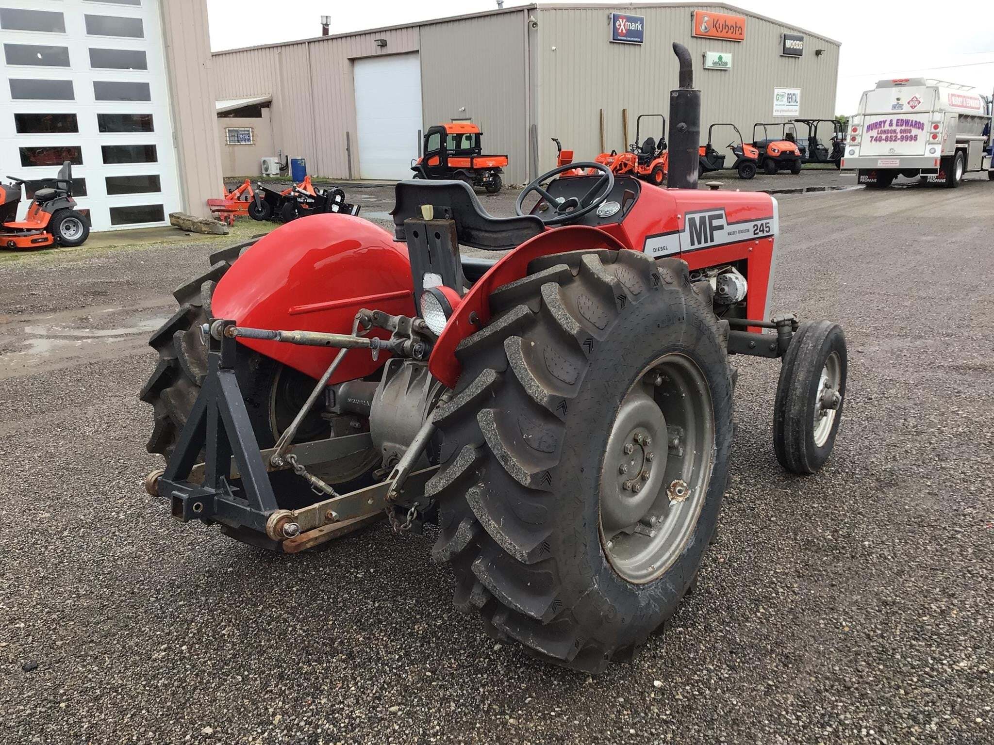 1980 Massey Ferguson 245 Tractor