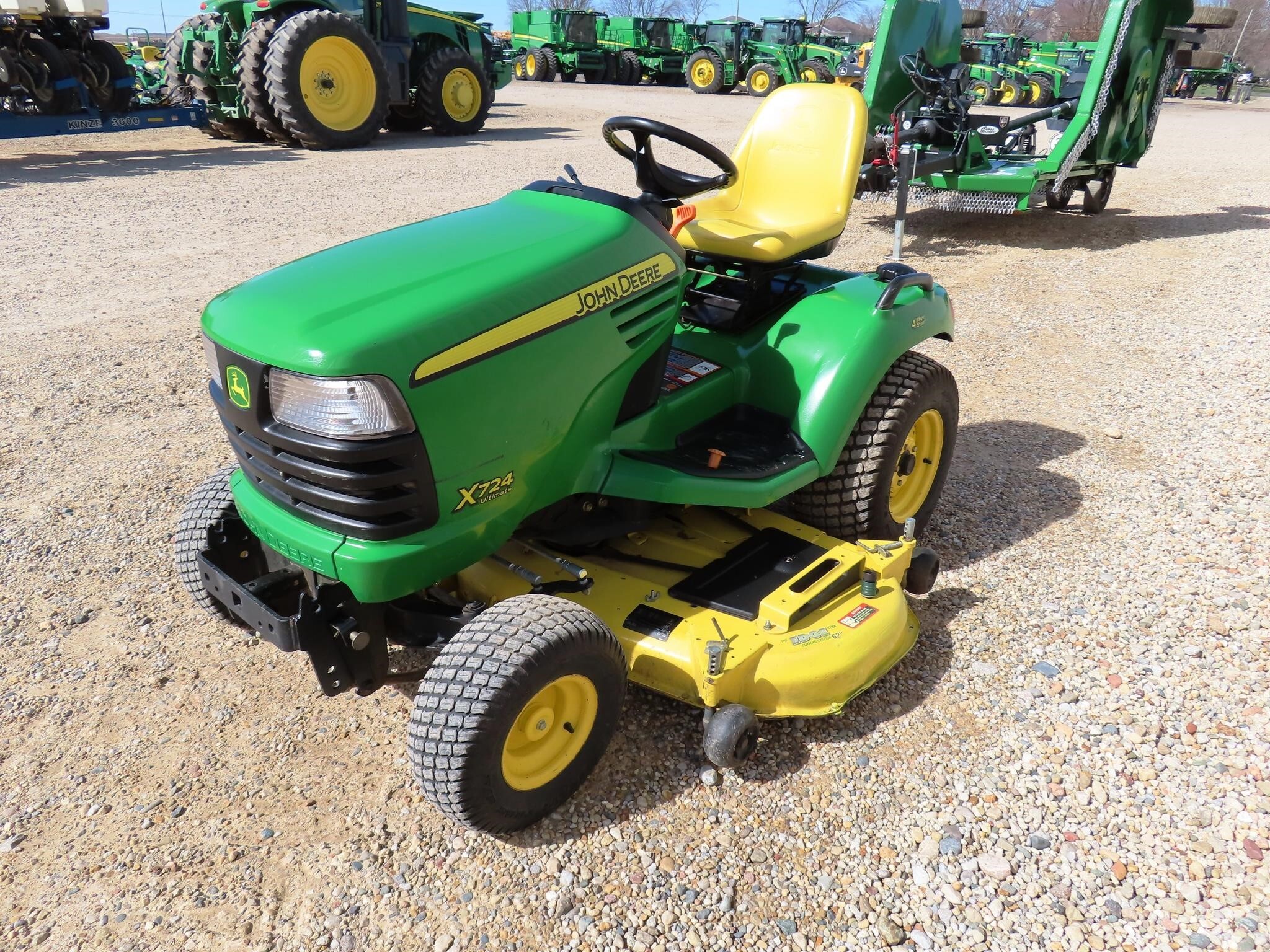 2009 John Deere X724 Lawn Mower