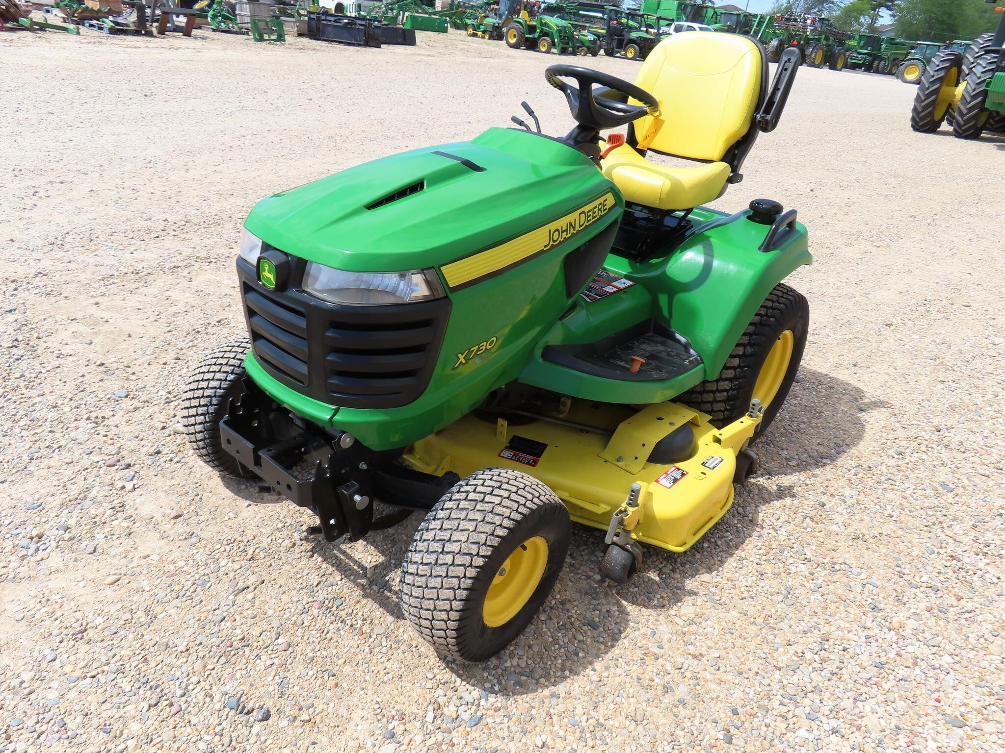 2014 John Deere X730 Lawn Mower
