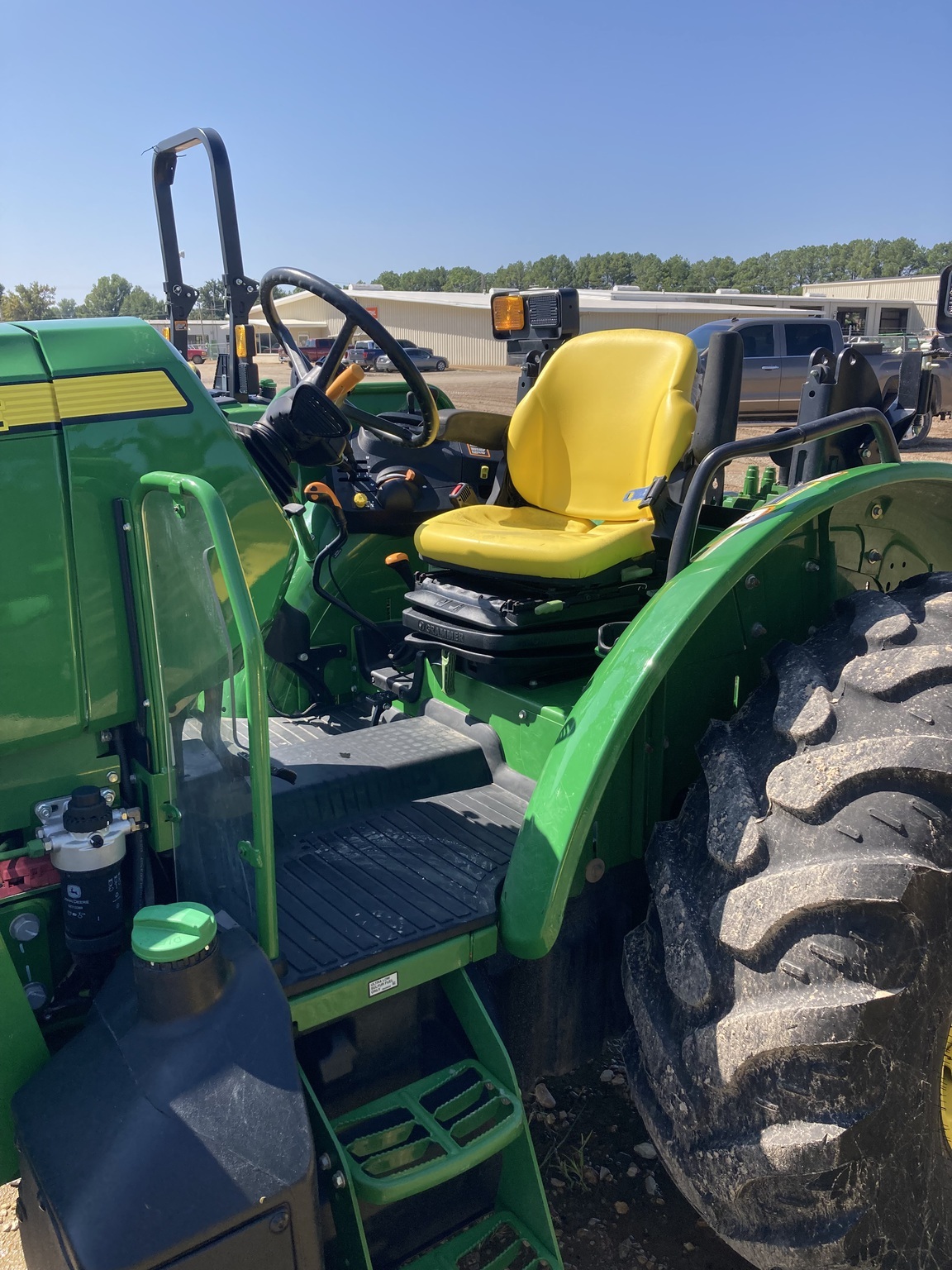 2023 John Deere 5090EL Tractor