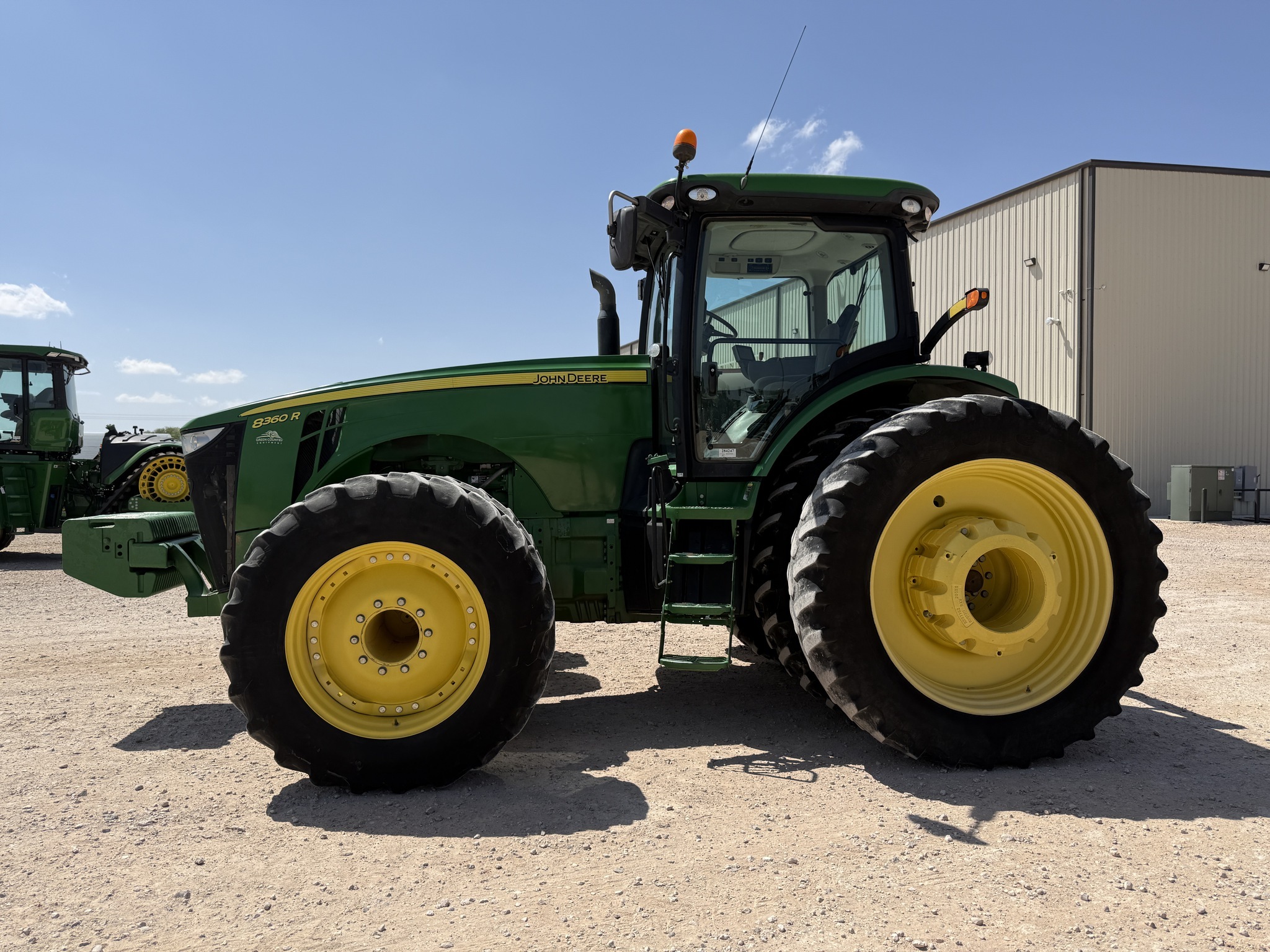 2011 John Deere 8360R Tractor