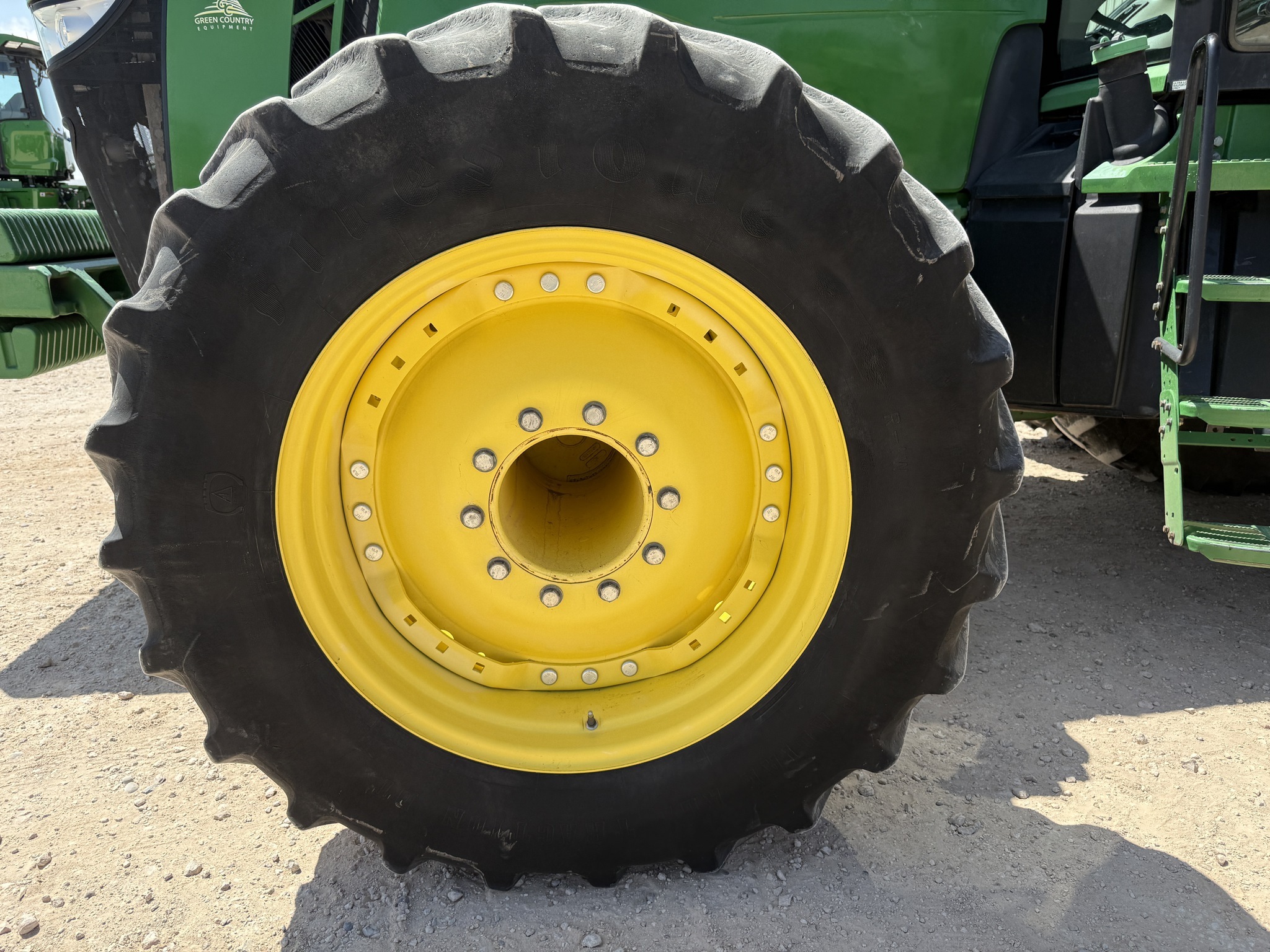 2011 John Deere 8360R Tractor
