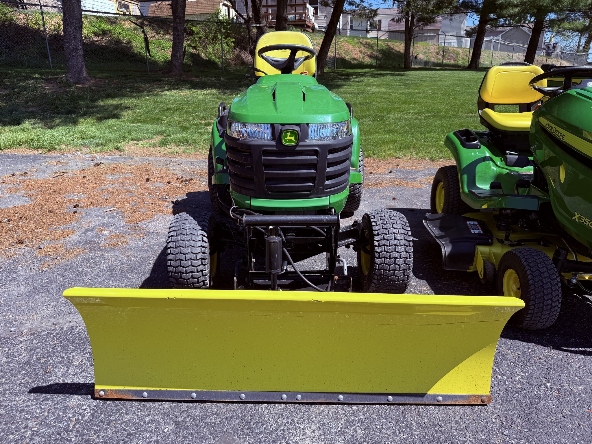 2014 John Deere X730 Lawn Mower