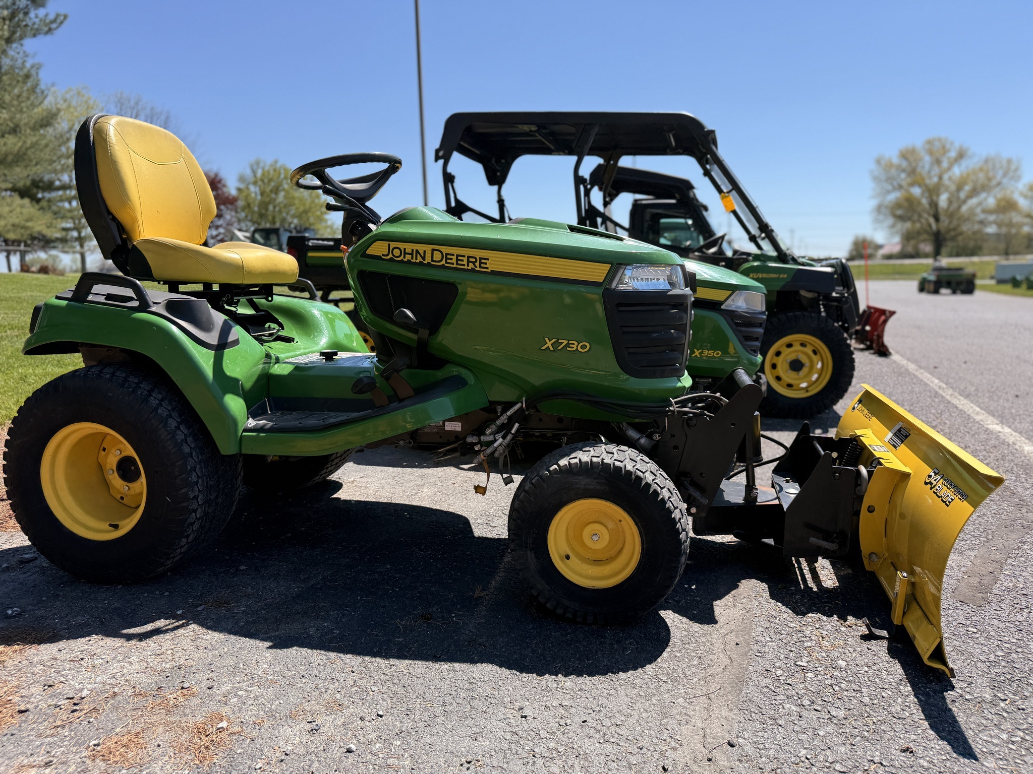2014 John Deere X730 Lawn Mower