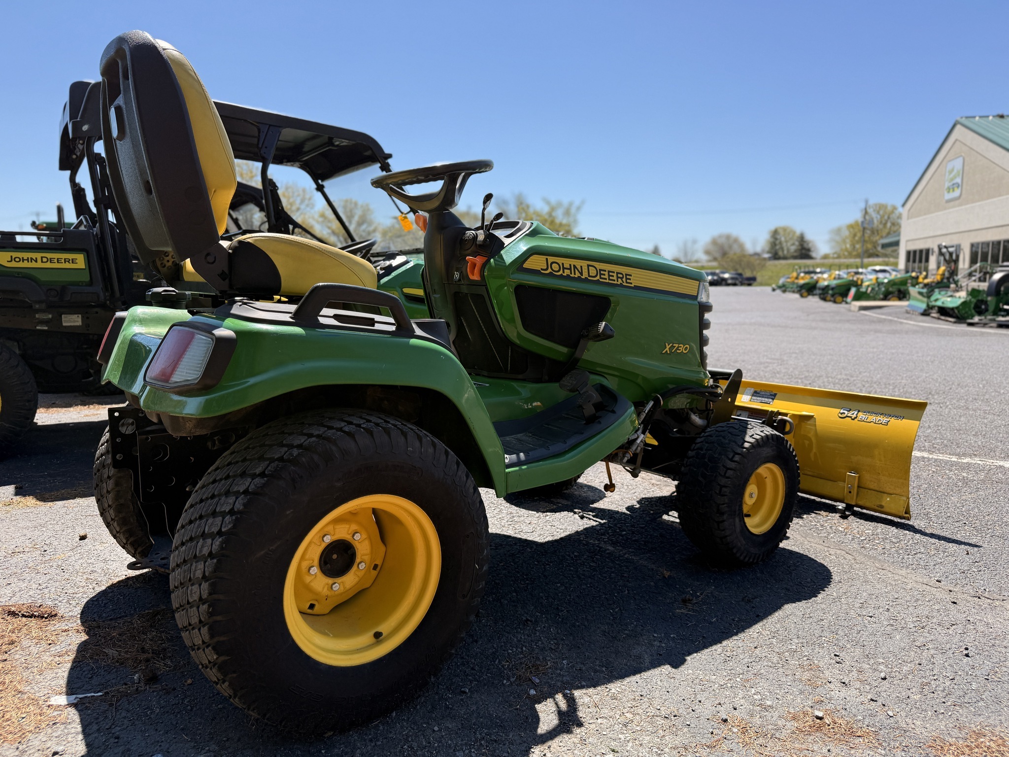 2014 John Deere X730 Lawn Mower