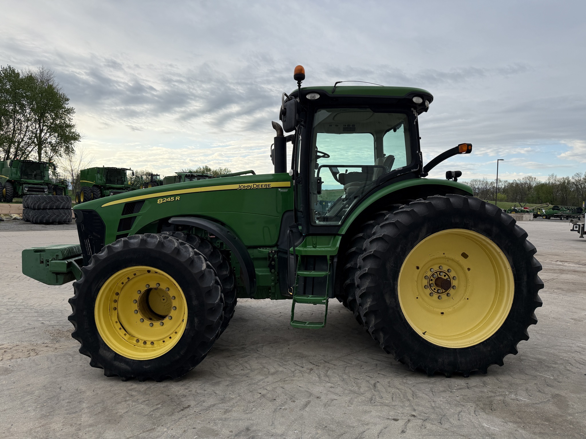 2010 John Deere 8245R Tractor