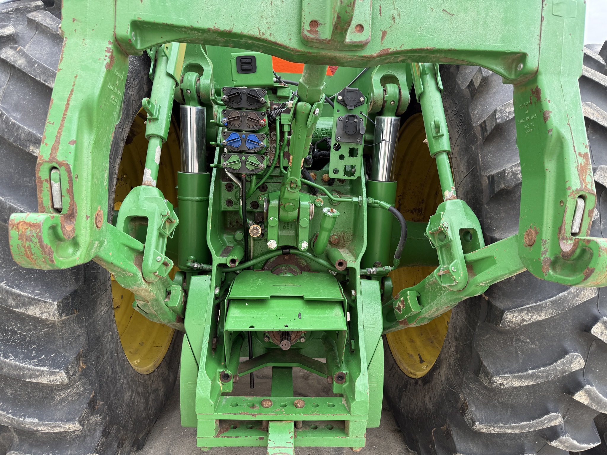 2010 John Deere 8245R Tractor