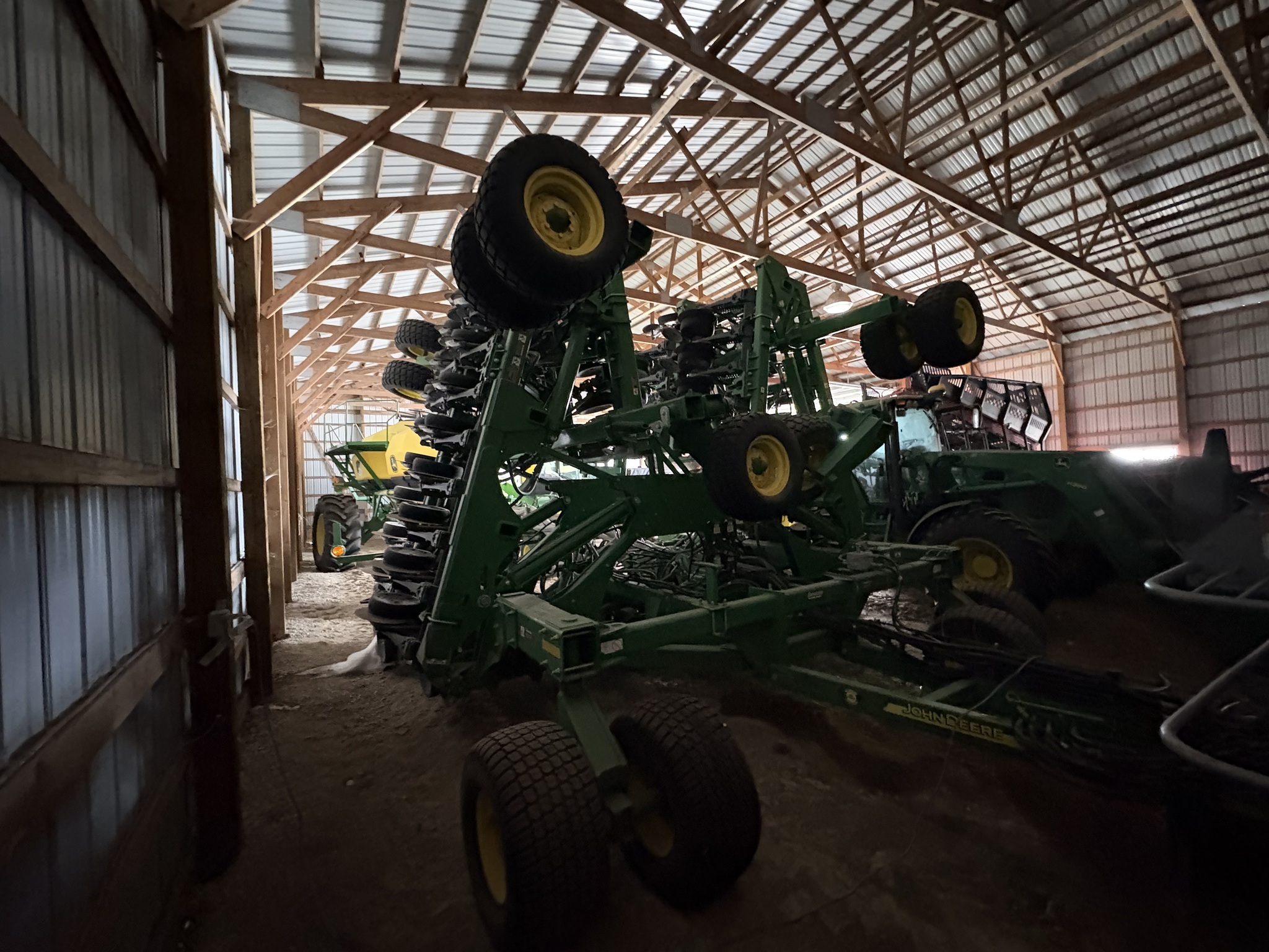 2016 John Deere 1890 Air Seeder