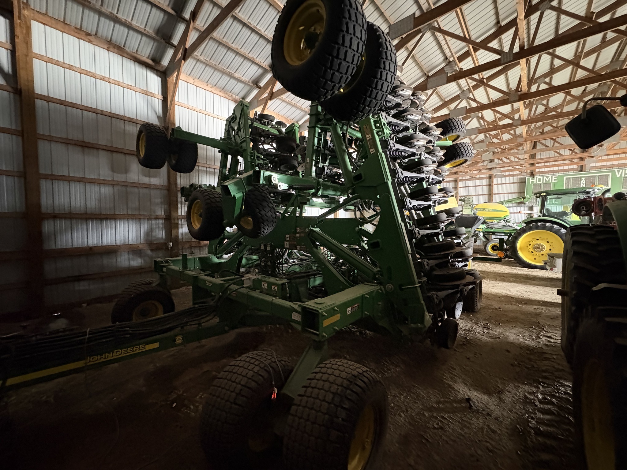 2016 John Deere 1890 Air Seeder