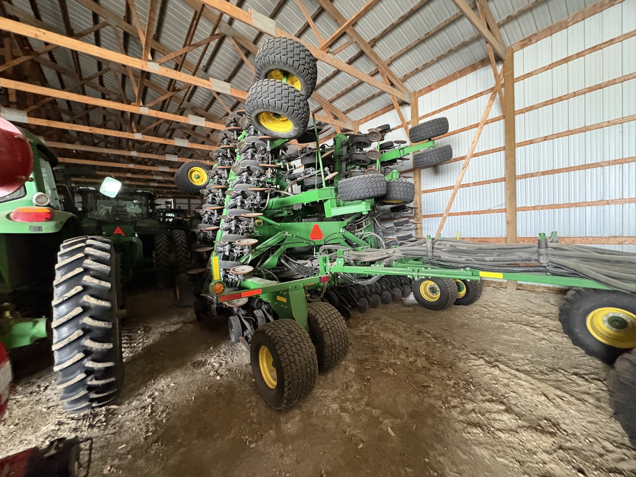 2016 John Deere 1890 Air Seeder