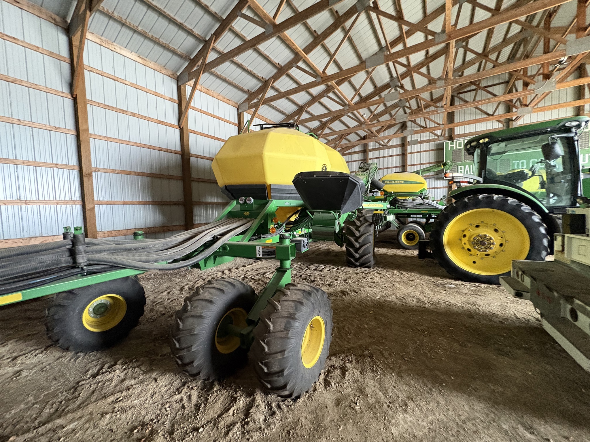 2016 John Deere 1890 Air Seeder