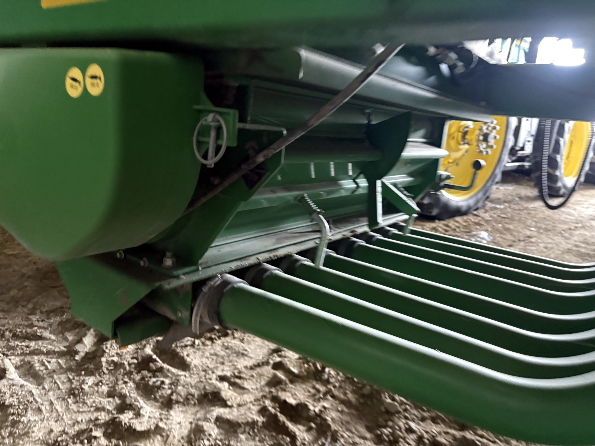 2016 John Deere 1890 Air Seeder