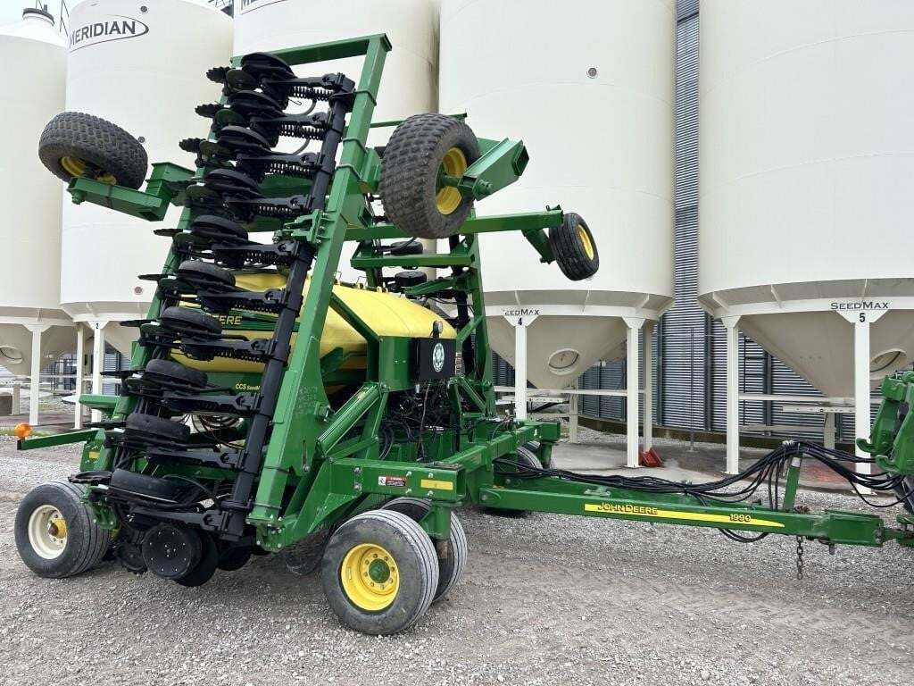 2017 John Deere 1990 Air Seeder