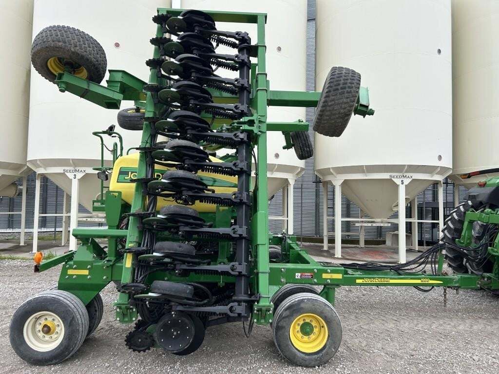 2017 John Deere 1990 Air Seeder
