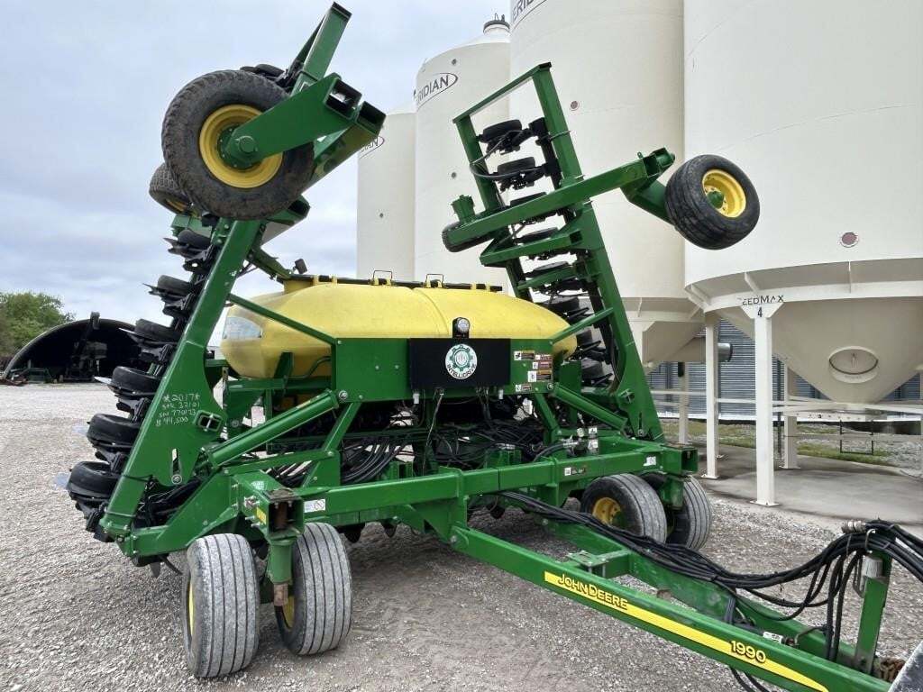 2017 John Deere 1990 Air Seeder