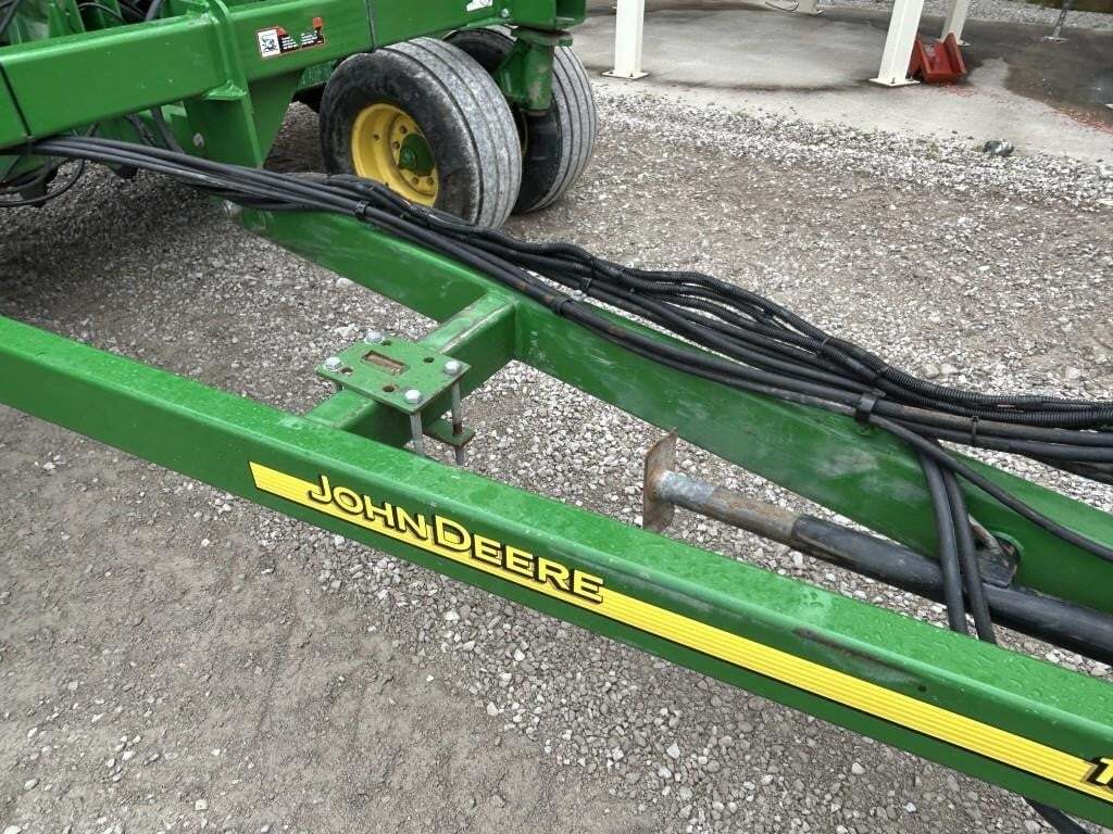2017 John Deere 1990 Air Seeder
