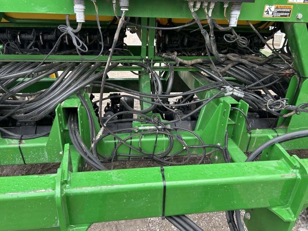 2017 John Deere 1990 Air Seeder