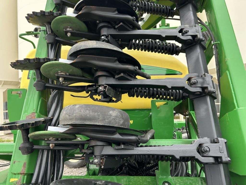 2017 John Deere 1990 Air Seeder