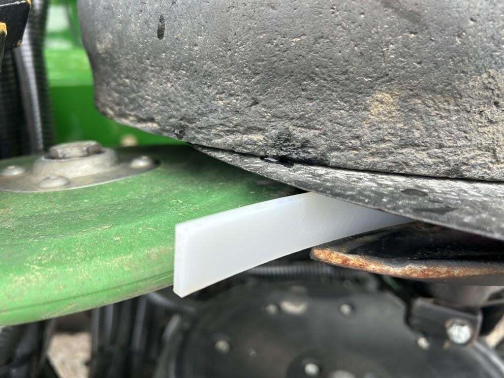 2017 John Deere 1990 Air Seeder