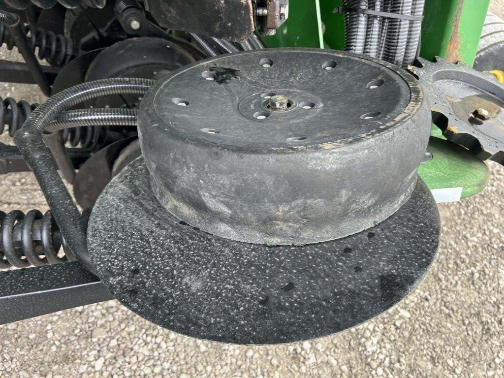 2017 John Deere 1990 Air Seeder