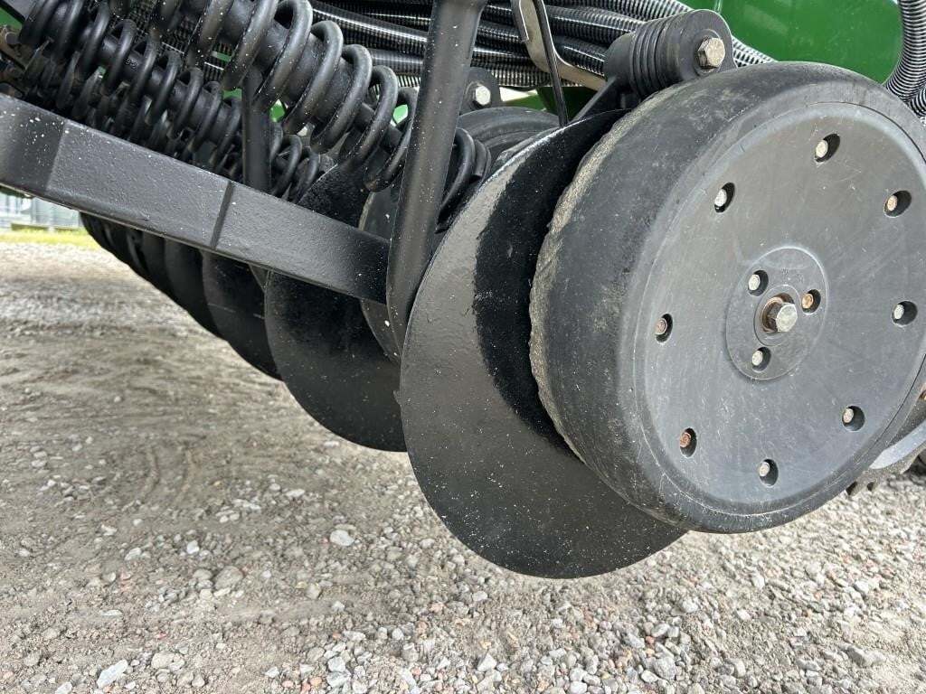 2017 John Deere 1990 Air Seeder