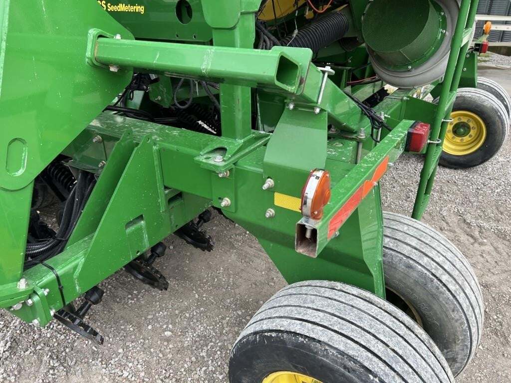 2017 John Deere 1990 Air Seeder