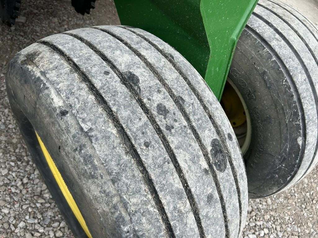2017 John Deere 1990 Air Seeder