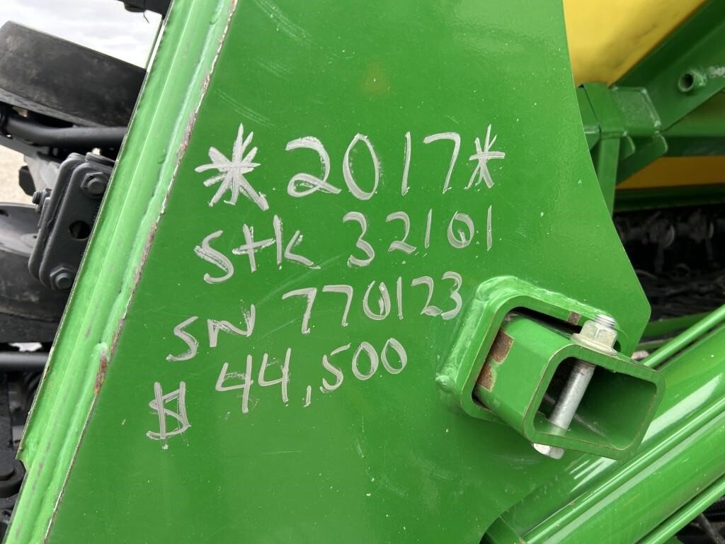 2017 John Deere 1990 Air Seeder