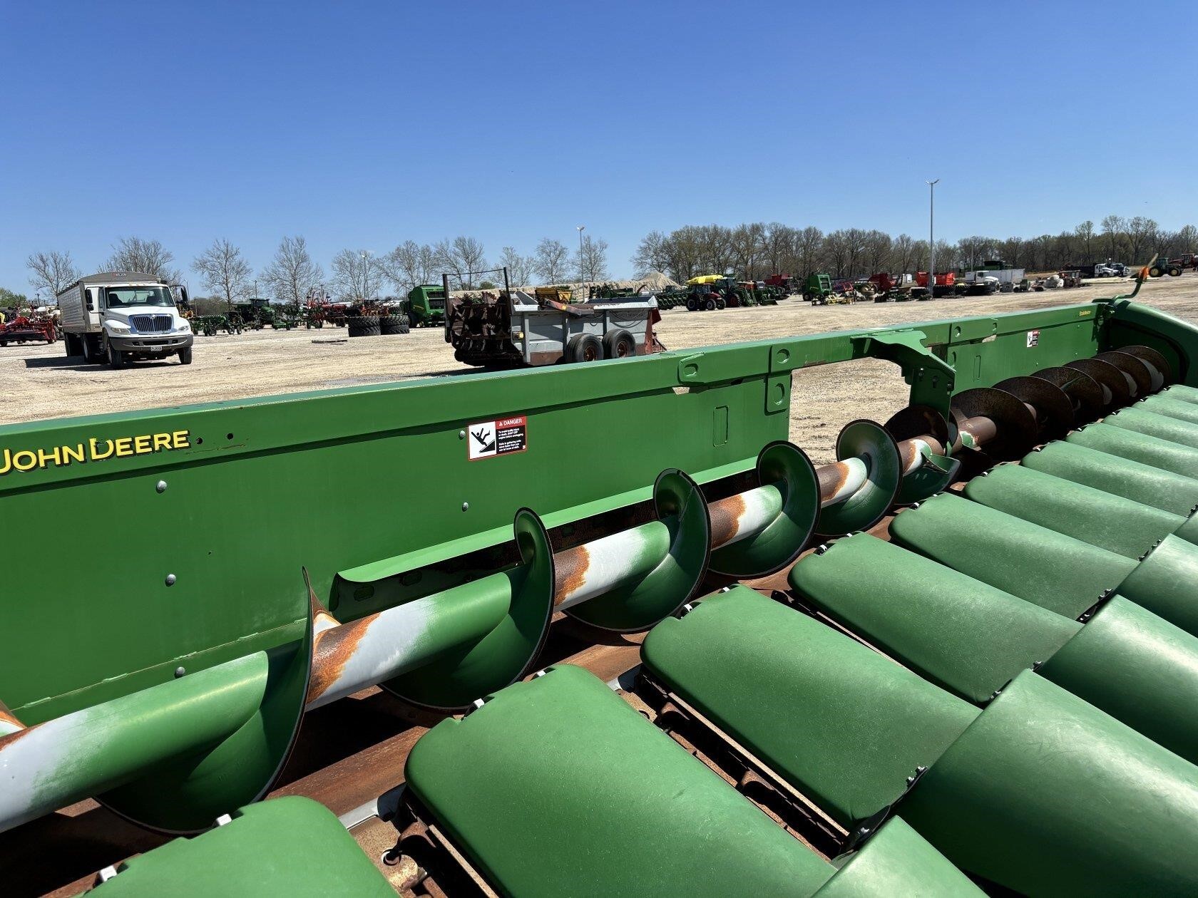 2018 John Deere 712C Corn Head