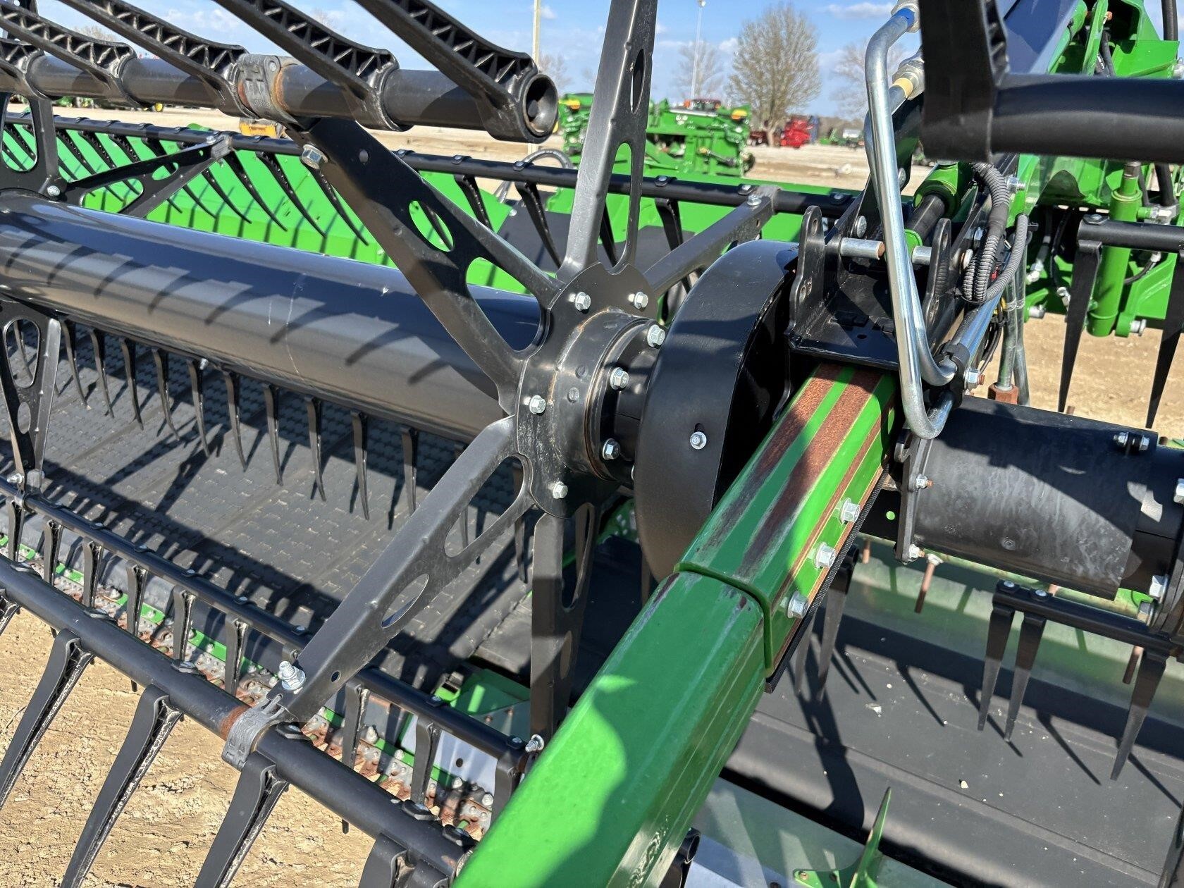 2023 John Deere HD50F Platform