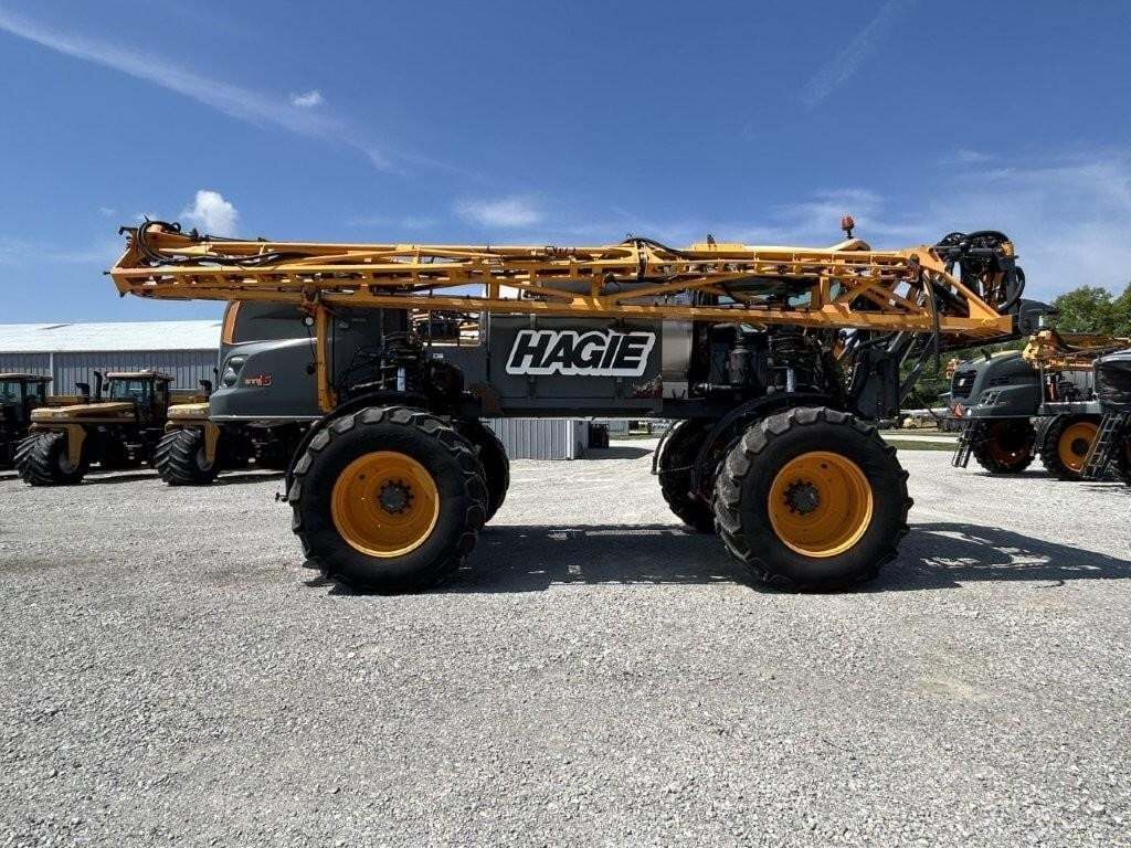 2016 Hagie STS16 Self-Propelled Sprayer