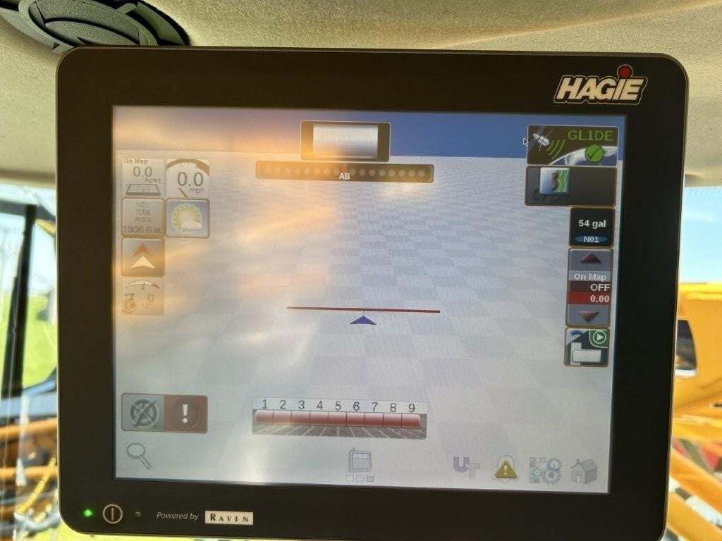 2016 Hagie STS16 Self-Propelled Sprayer