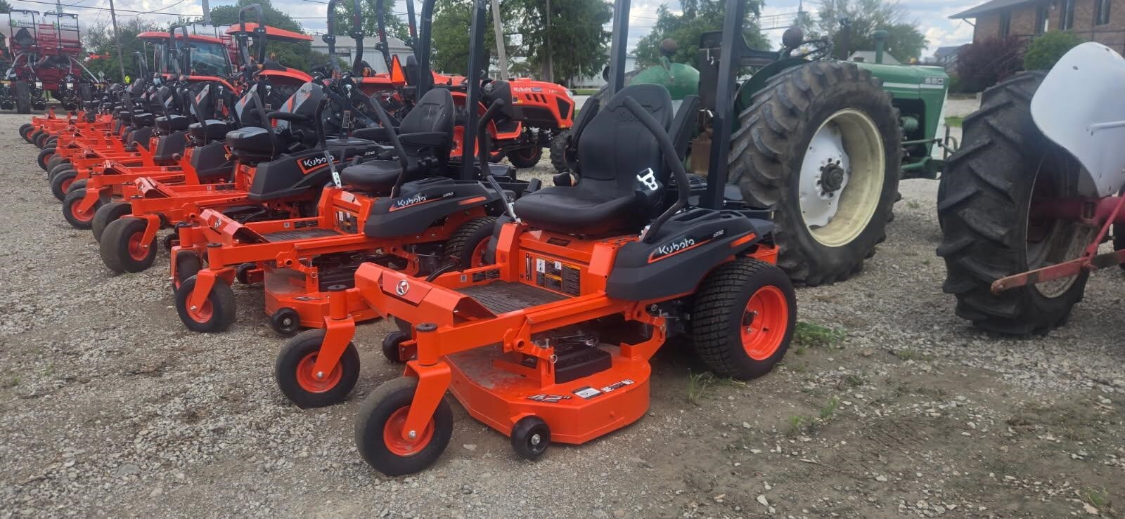 Kubota Z232 Lawn Mower - $Call | Machinery Pete