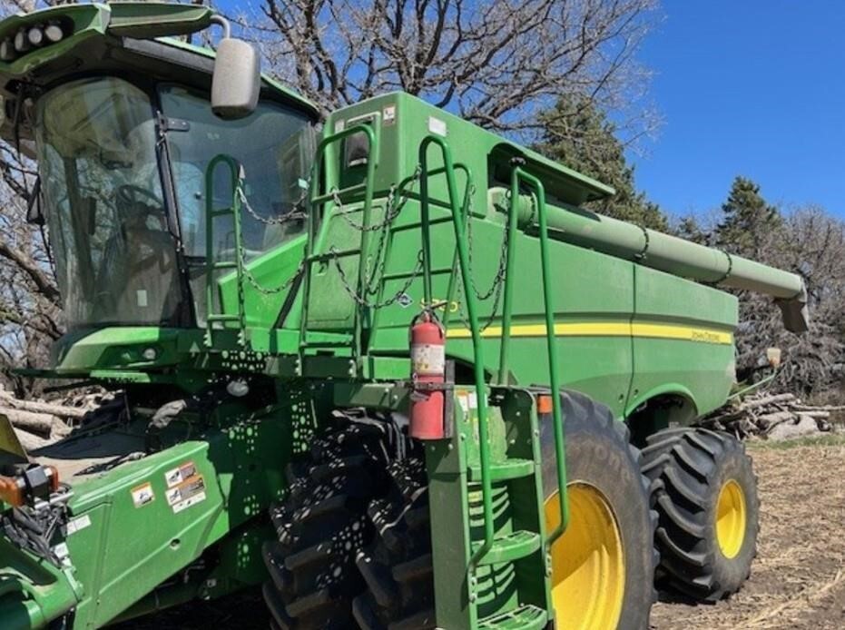 2021 John Deere S780 Combine