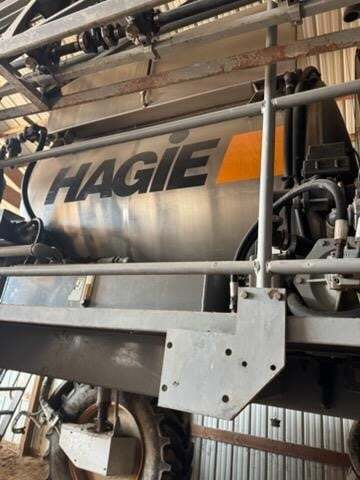 2001 Hagie STS12 Self-Propelled Sprayer