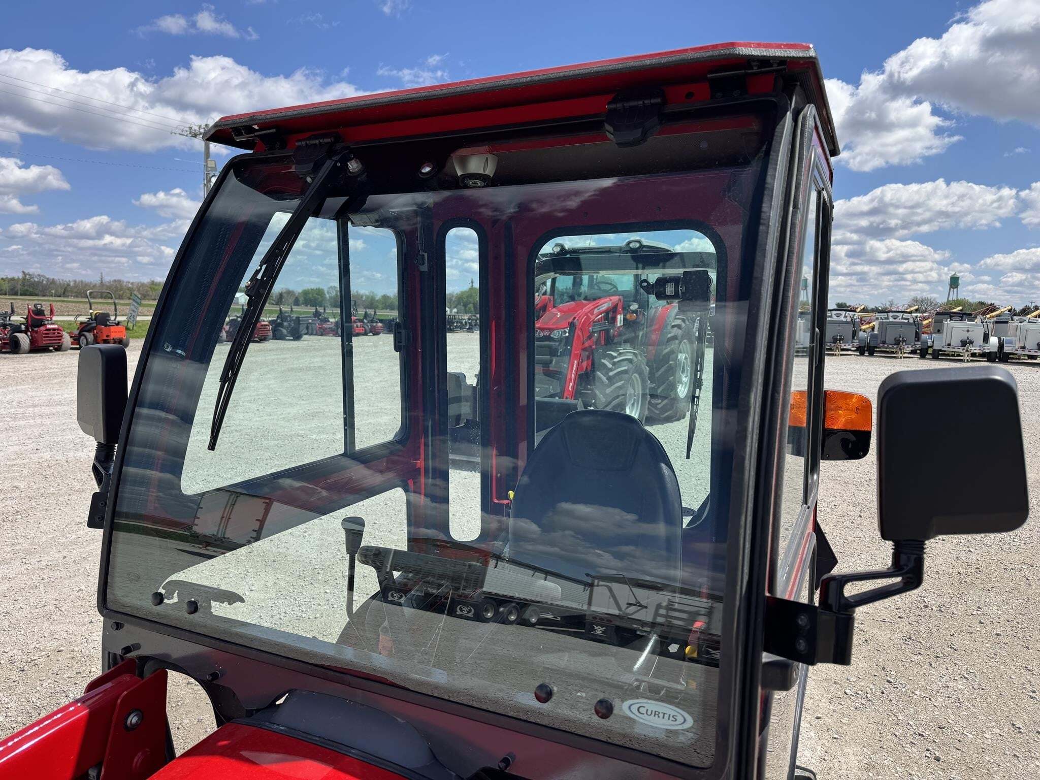 2023 Massey Ferguson GC1723E Tractor